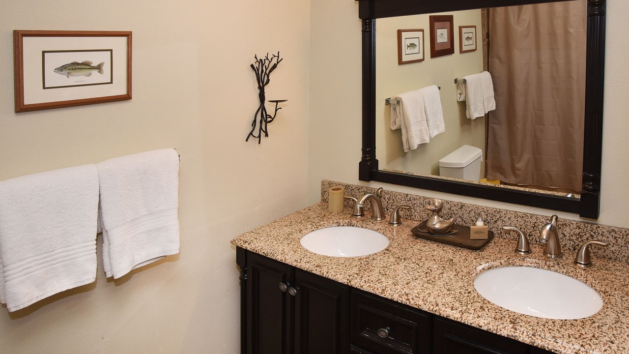 Photo of Bathroom in Highland Meadows