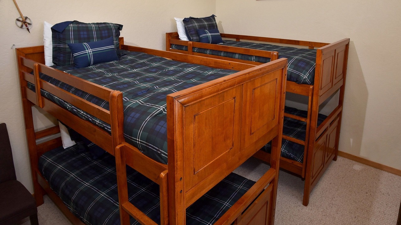Photo of Bedroom in Highland Meadows