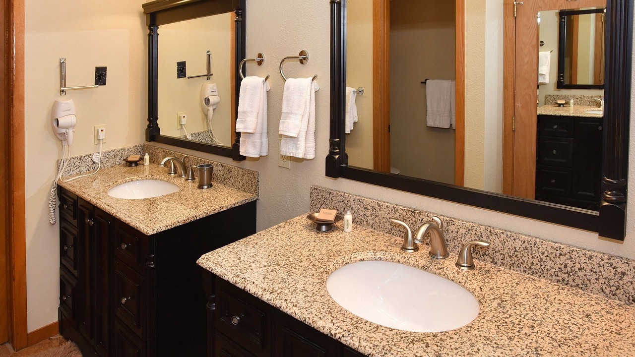 Photo of Bathroom in Highland Meadows