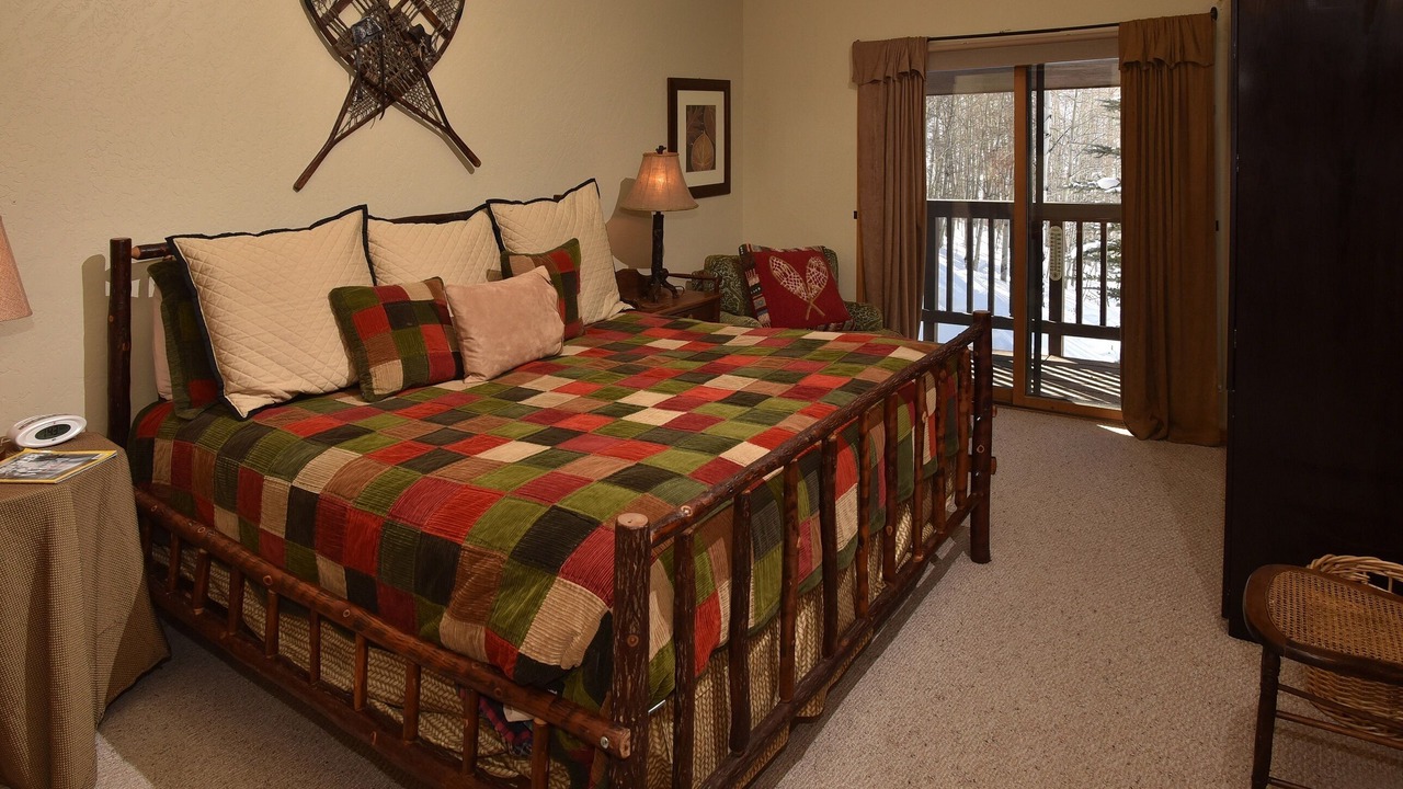 Photo of Outdoor in Highland Meadows