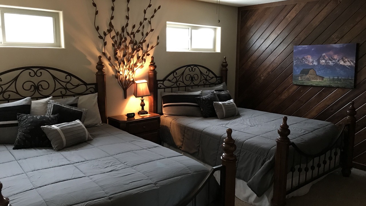 Photo of Bedroom in South Fork
