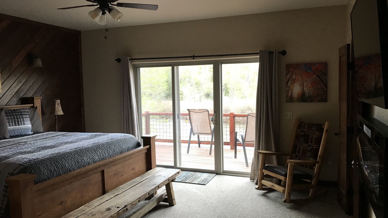Photo of Bedroom in South Fork