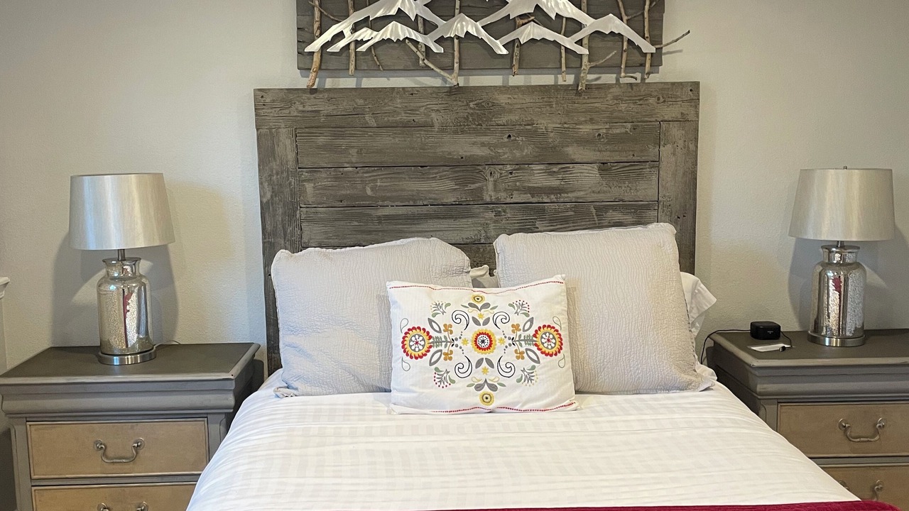Photo of Bedroom in Northwest Colorado Springs