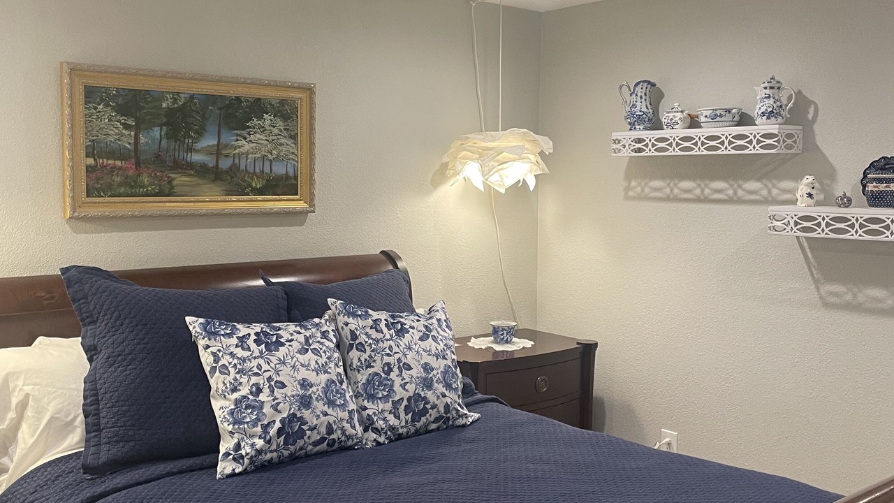 Photo of Bedroom in Northwest Colorado Springs