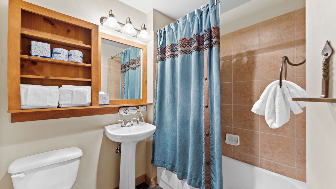 Photo of Bathroom in River Run