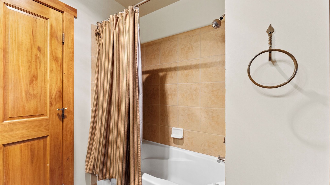 Photo of Bathroom in River Run