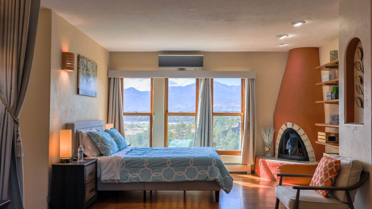Photo of Livingroom in Northeast Colorado Springs