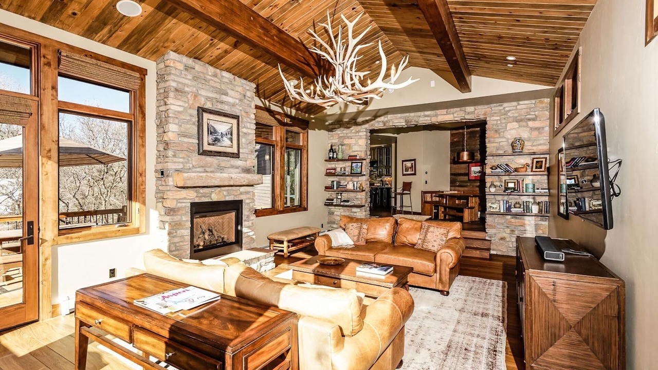 Photo of Livingroom in Woody Creek