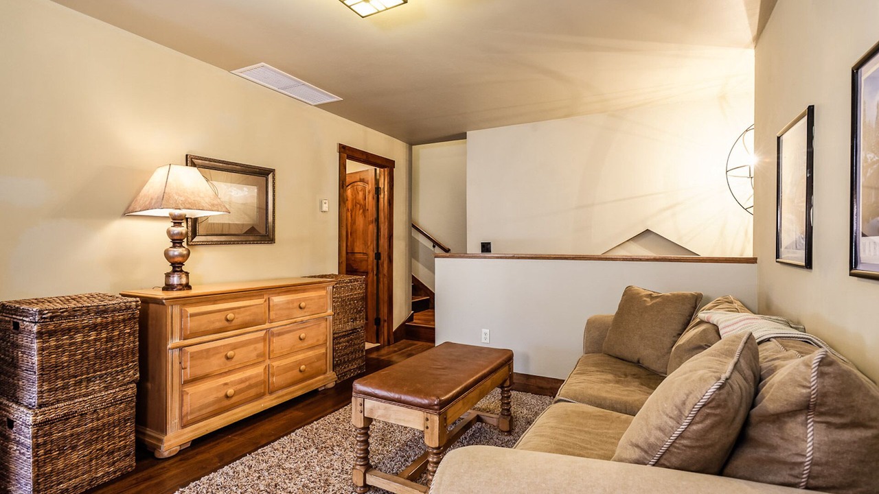 Photo of Livingroom in Woody Creek