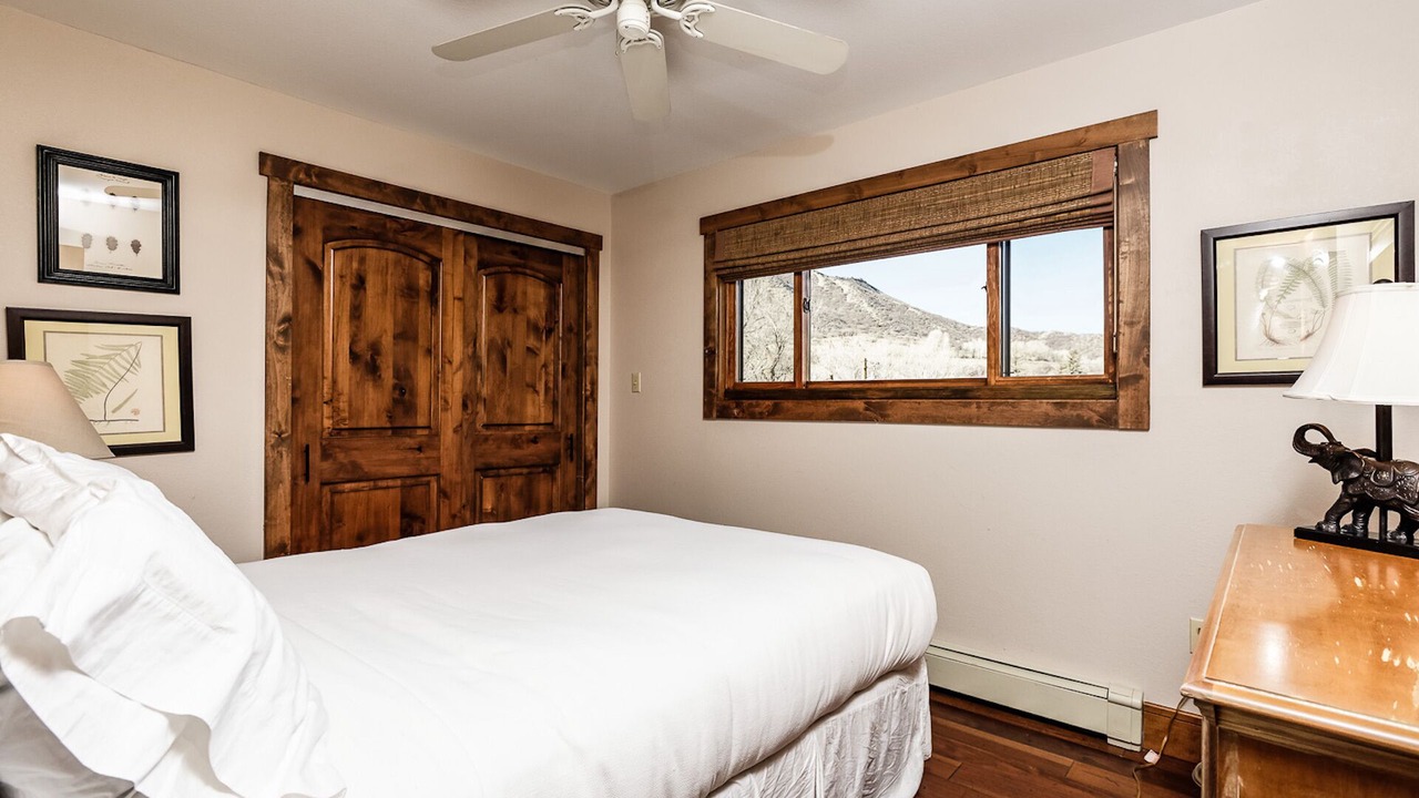 Photo of Bedroom in Woody Creek