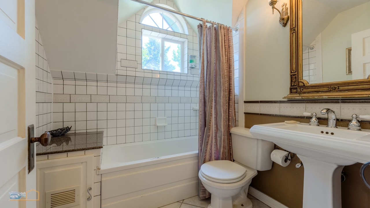Photo of Bathroom in Newlands