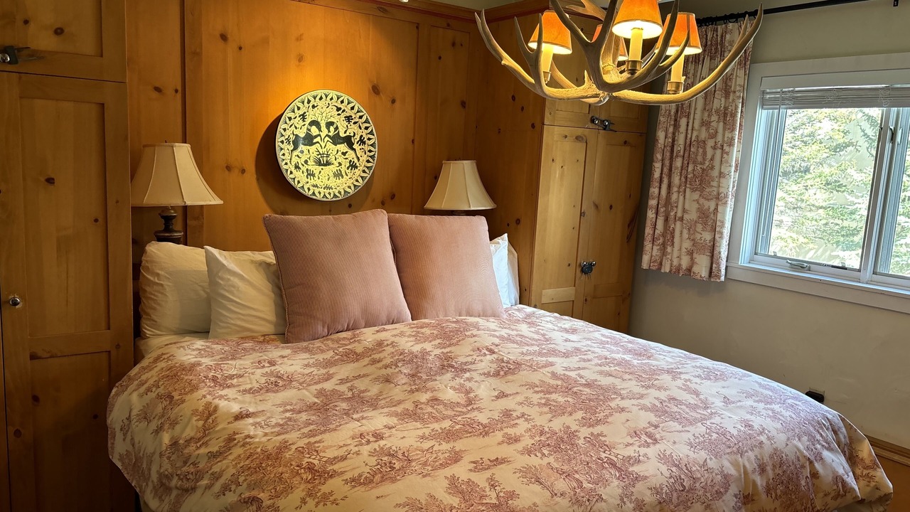 Photo of Bedroom in Vail