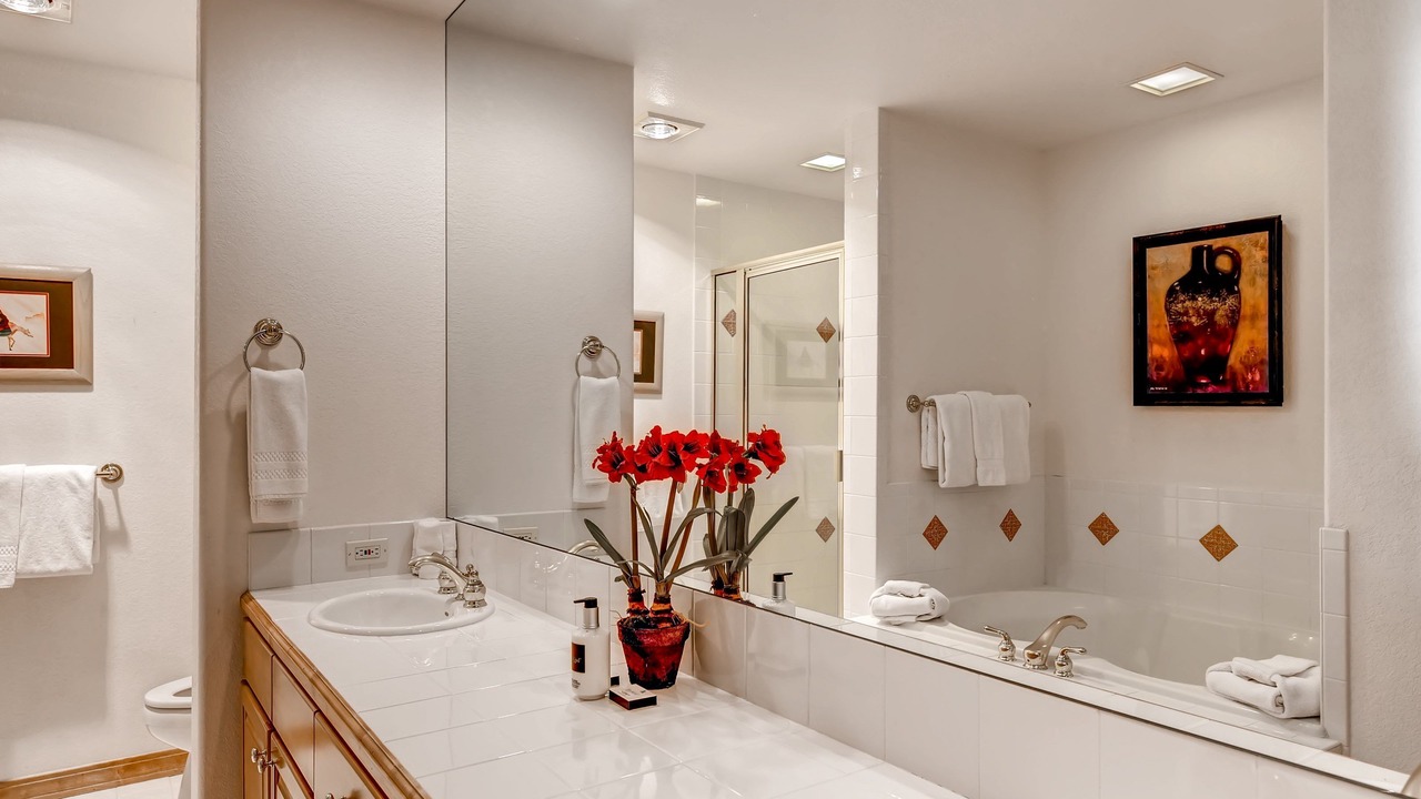 Photo of Bathroom in Edwards