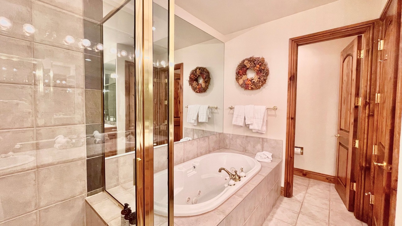 Photo of Bathroom in Edwards