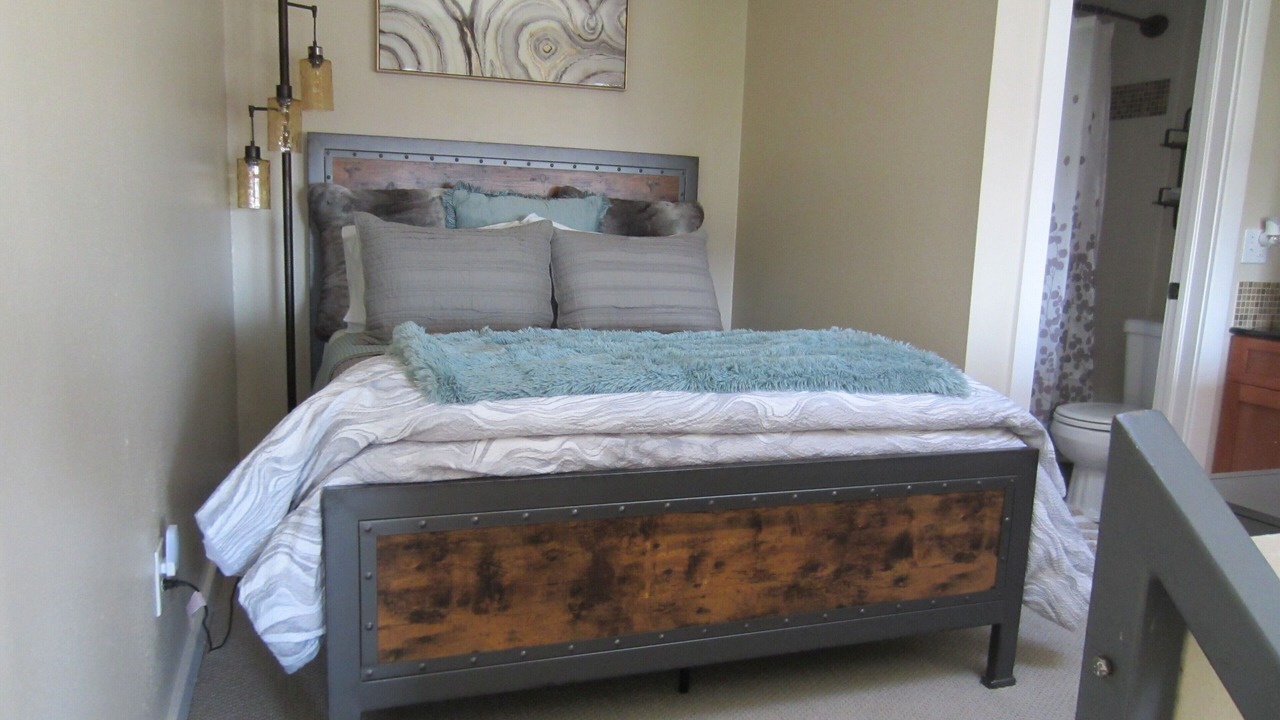 Photo of Bedroom in Ballpark