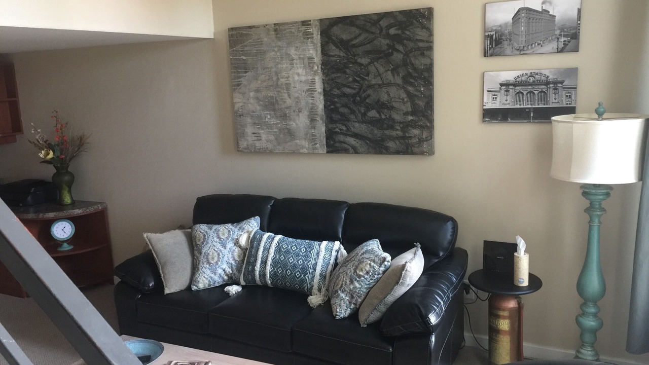Photo of Livingroom in Ballpark