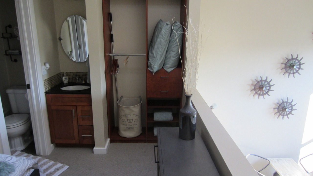 Photo of Bedroom in Ballpark