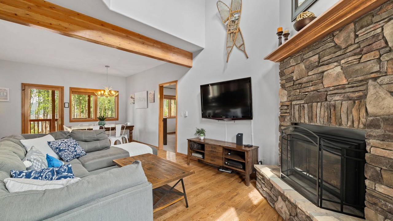 Photo of Livingroom in Fraser