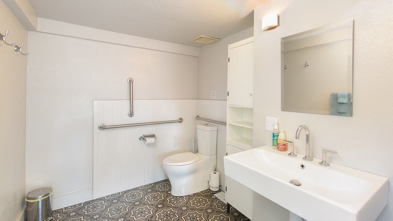 Photo of Bathroom in Salida