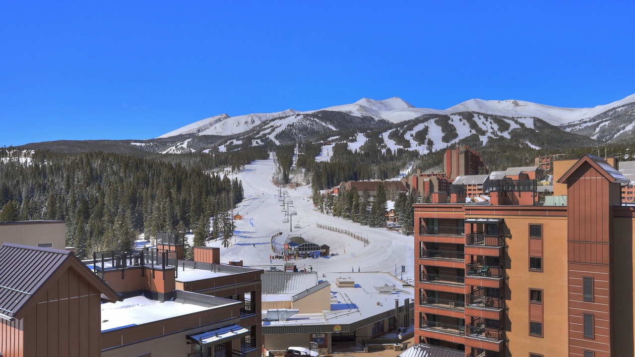 Photo of Others in Peak 9