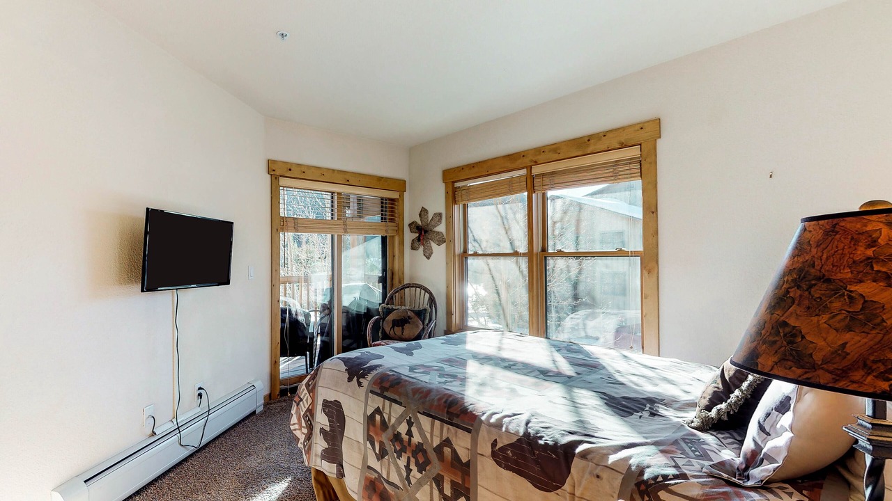 Photo of Bedroom in Mountain House