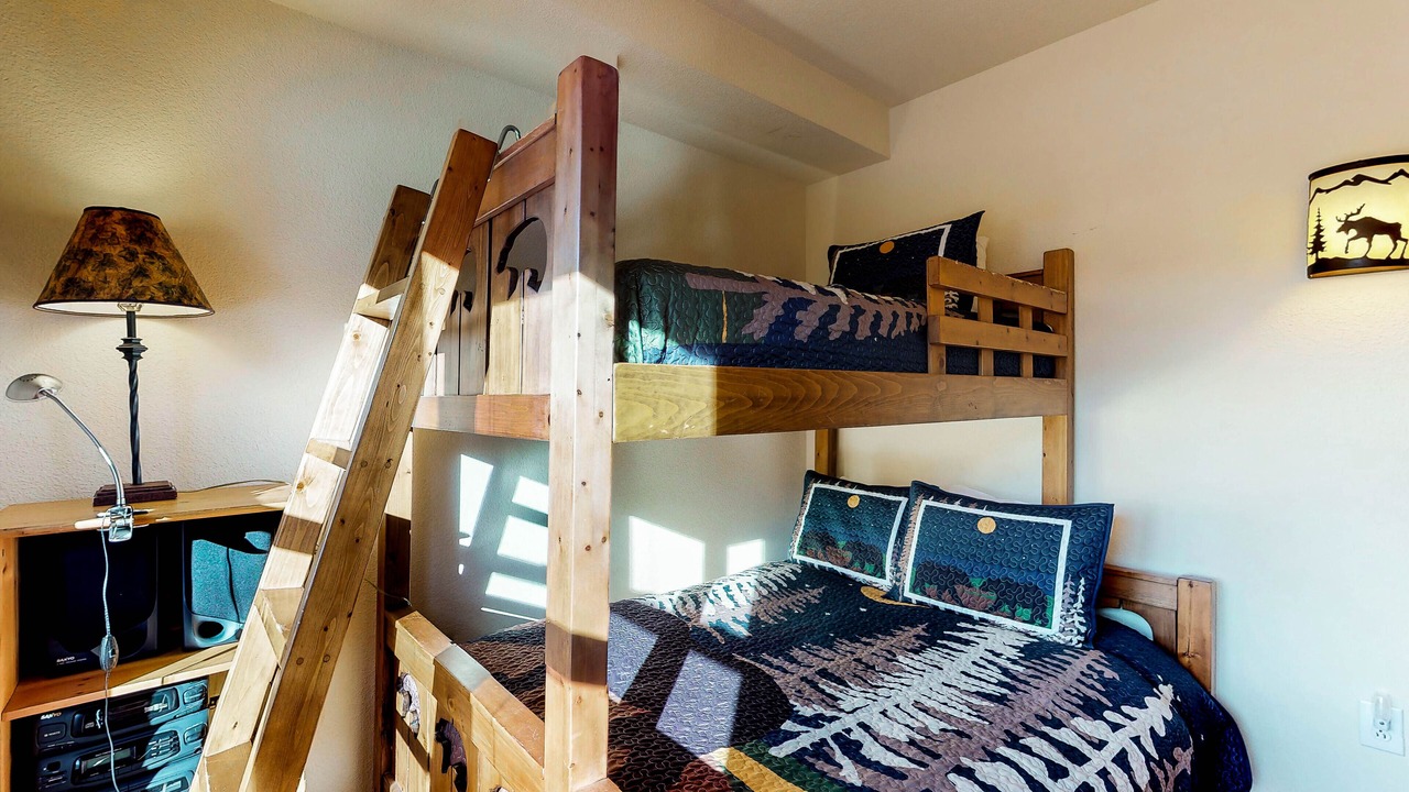 Photo of Bedroom in Mountain House