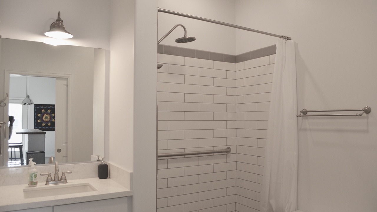 Photo of Bathroom in Carbondale