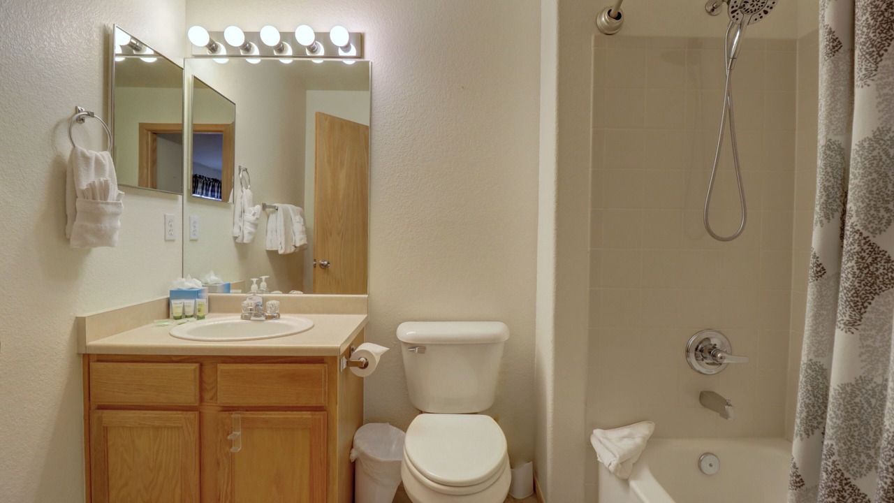 Photo of Bathroom in Wildernest