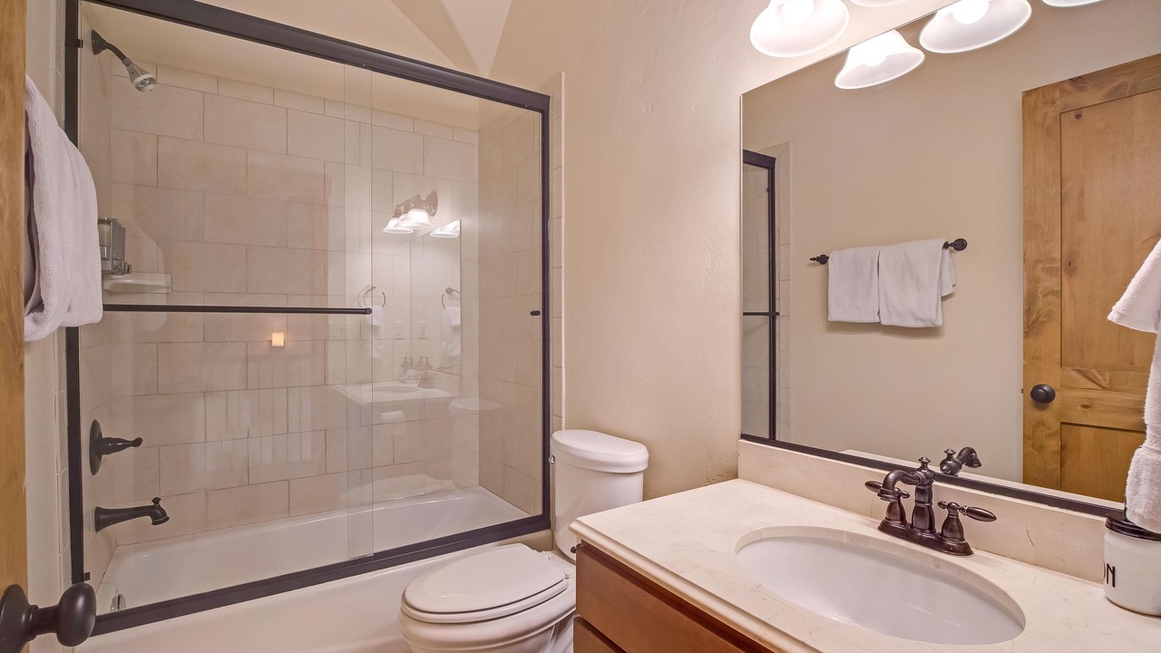 Photo of Bathroom in Blue River