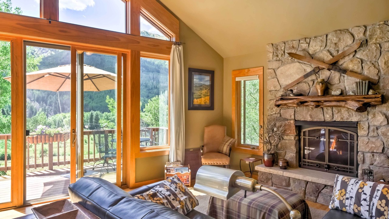 Photo of Livingroom in Carbondale