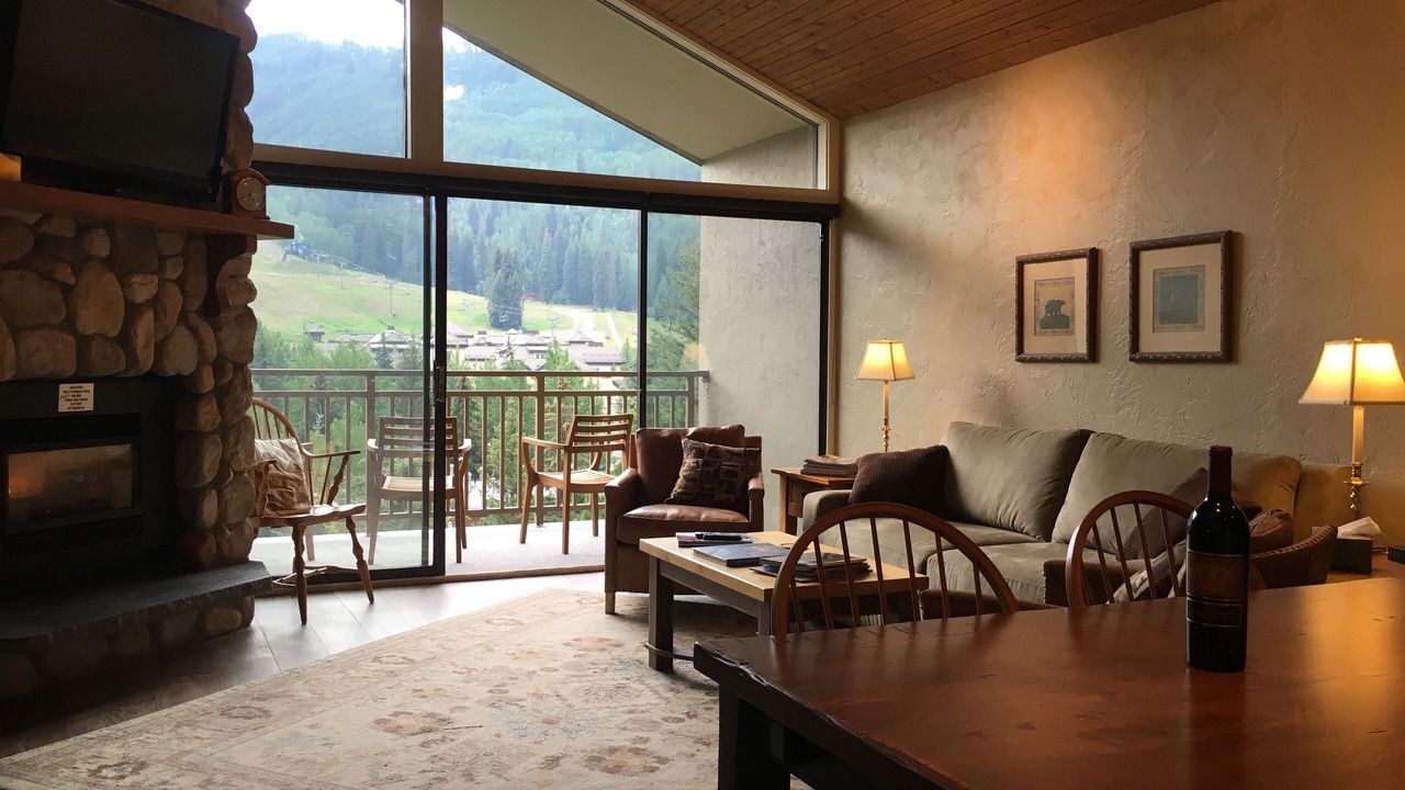 Photo of Livingroom in Vail