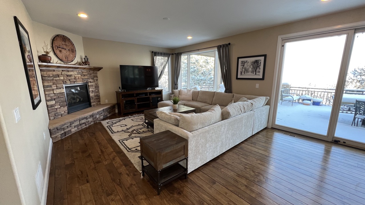 Photo of Livingroom in Broadmoor