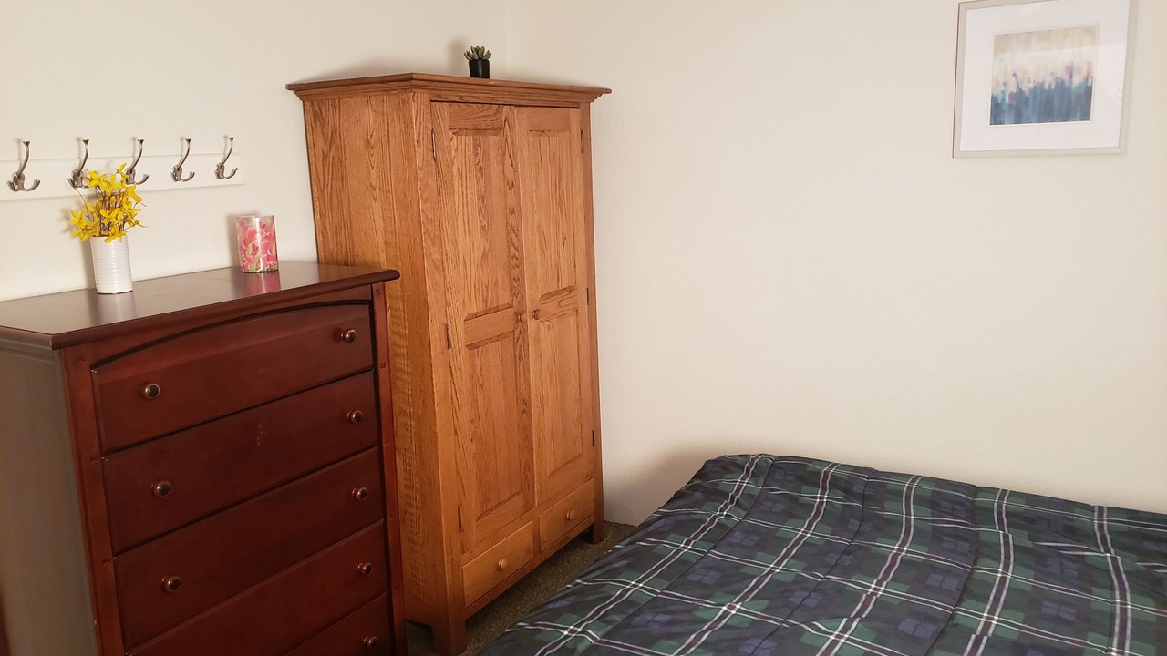 Photo of Bedroom in Edgewater