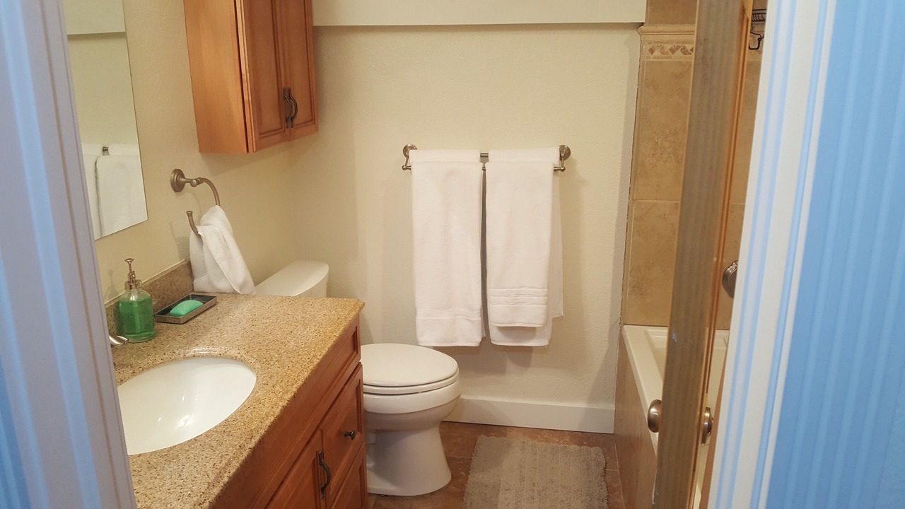 Photo of Bathroom in Edgewater
