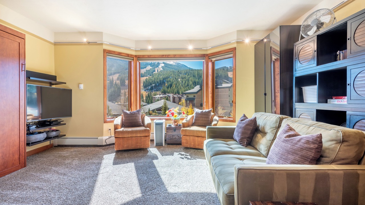 Photo of Livingroom in Copper Mountain Village