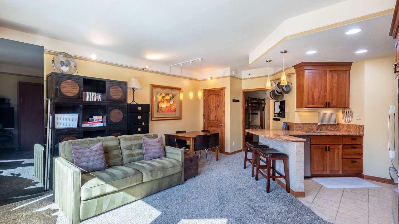 Photo of Livingroom in Copper Mountain Village