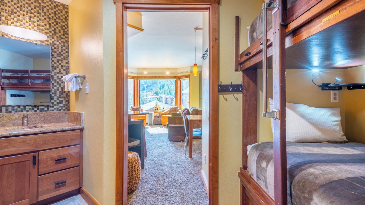 Photo of Bedroom in Copper Mountain Village