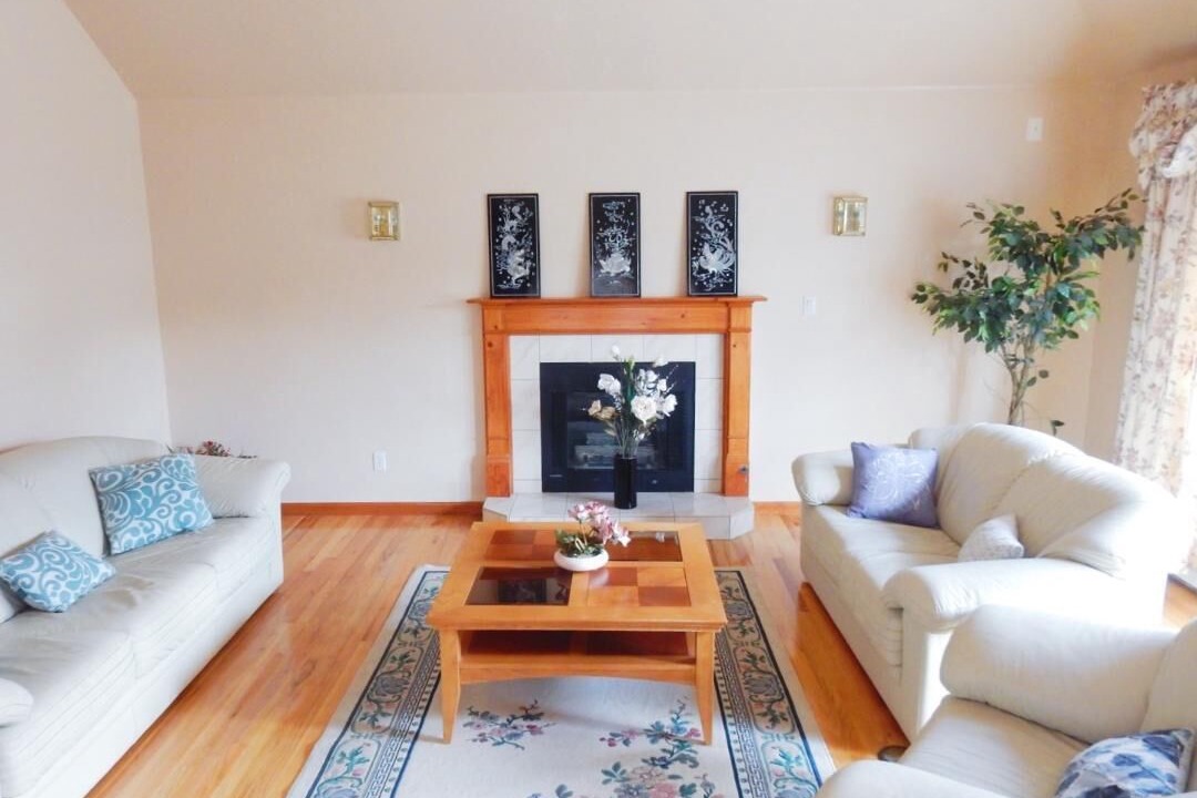 Photo of Livingroom in Pine