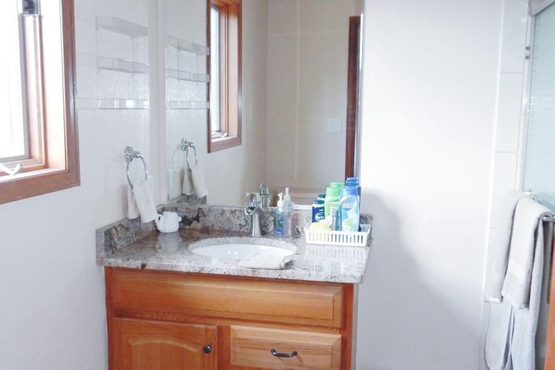Photo of Bathroom in Pine