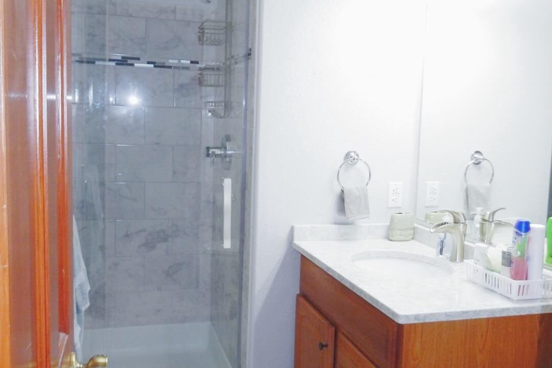 Photo of Bathroom in Pine
