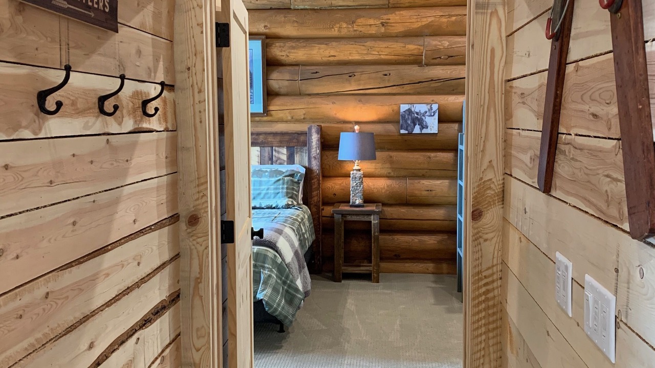 Photo of Bedroom in Grand Lake