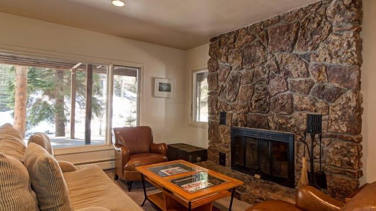 Photo of Livingroom in Vail