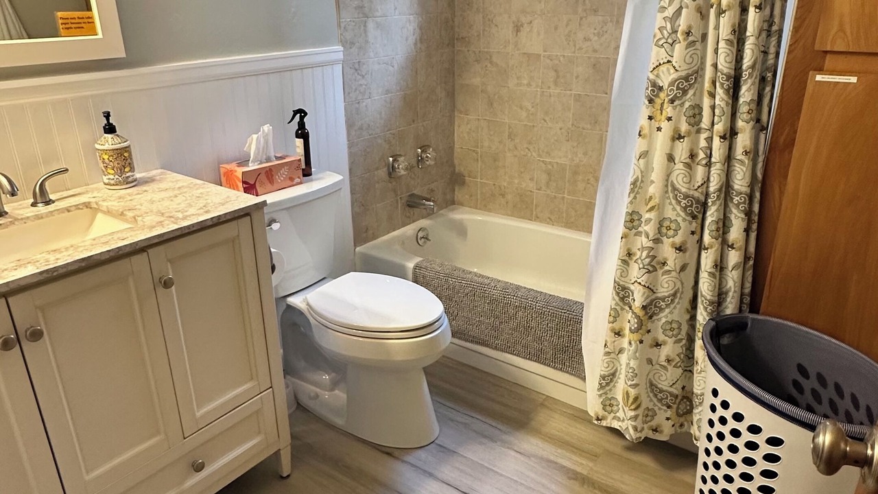 Photo of Bathroom in Bailey