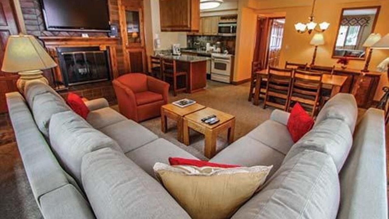 Photo of Livingroom in Highland Meadows