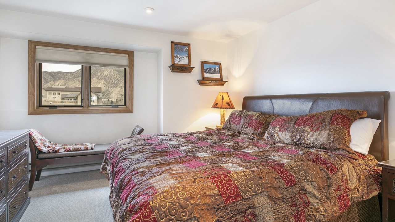 Photo of Bedroom in Avon