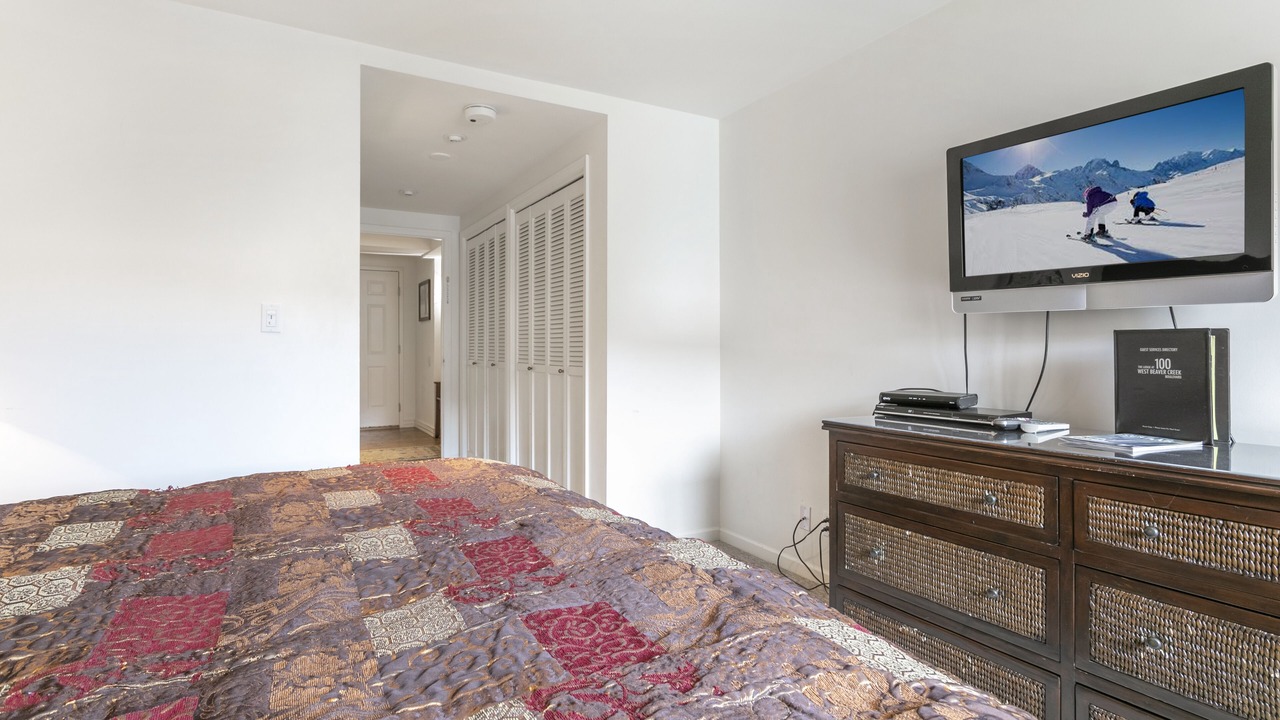 Photo of Bedroom in Avon