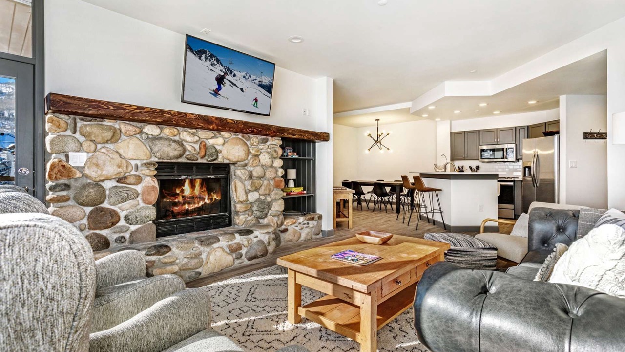 Photo of Livingroom in Highlands Townhomes