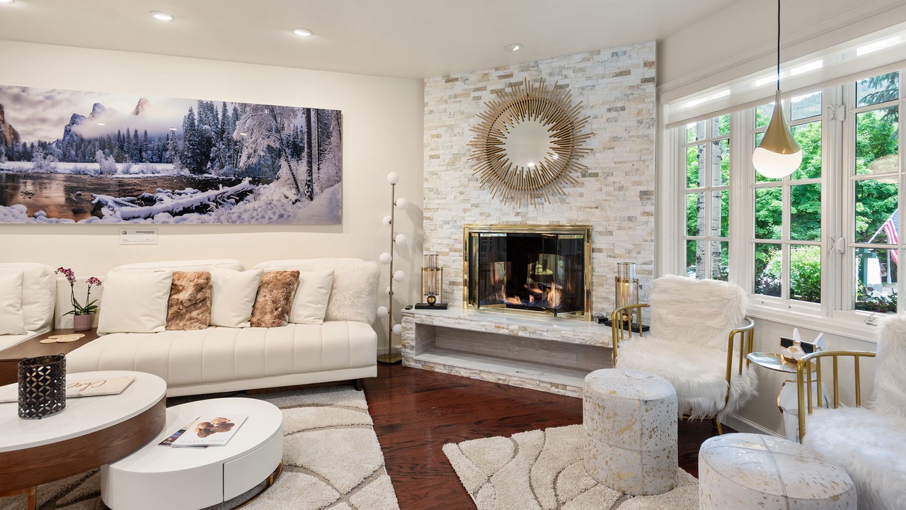 Photo of Livingroom in Aspen