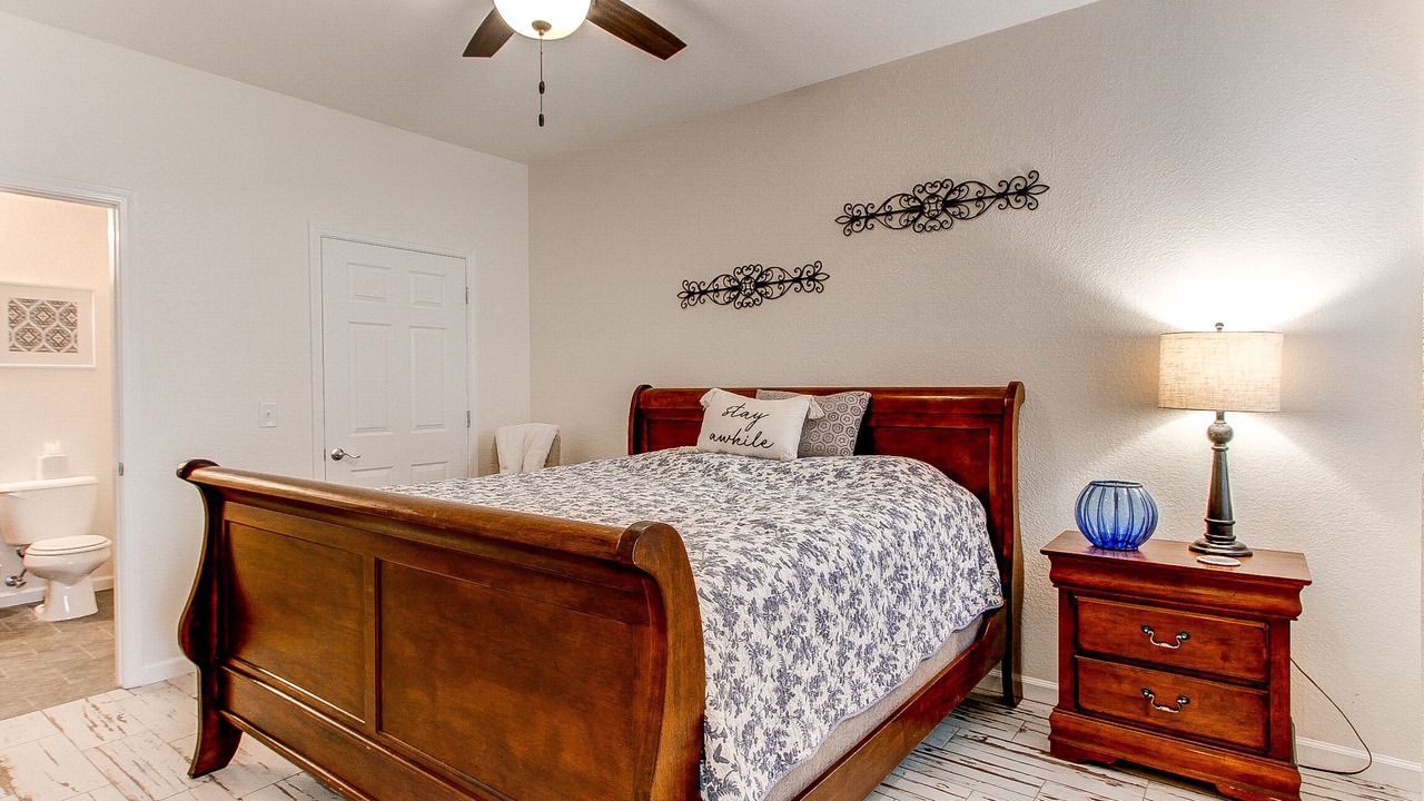 Photo of Bedroom in Aurora