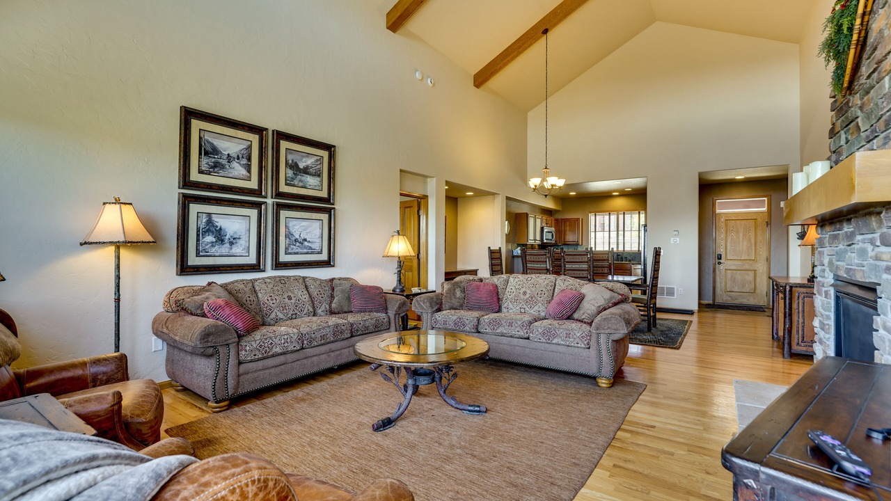 Photo of Livingroom in Silvercreek